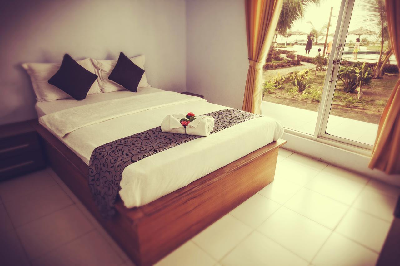 Turtle Beach Hotel Ujunggenteng Exteriér fotografie